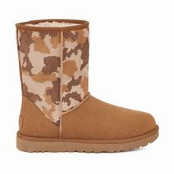 UGG $170 Classic Short Jagged Camo Chestnut Sz 9 NIB! - Picture 3 of 4